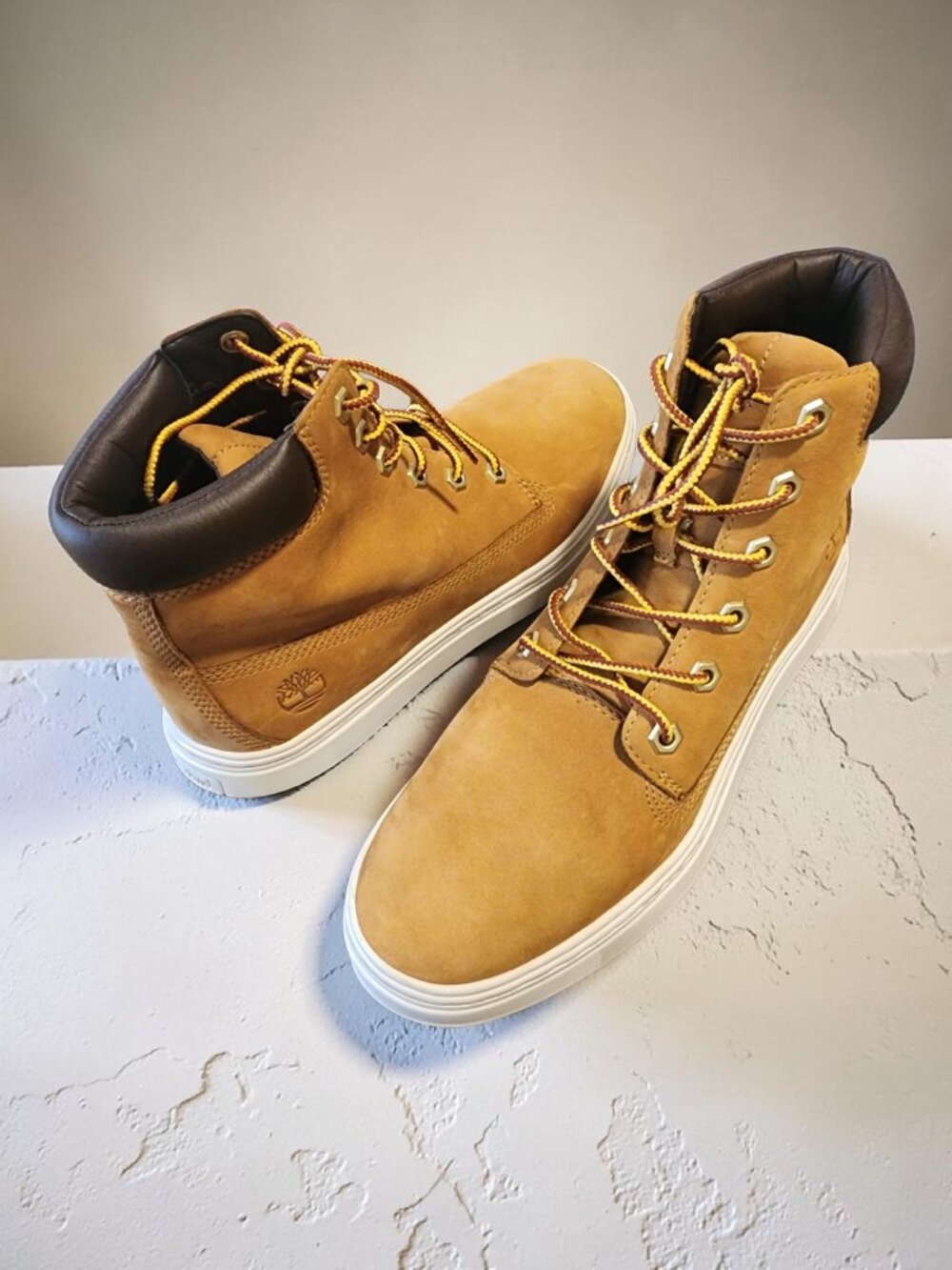 Timberland Londyn Nubuck Boots – Wheat Tan, Size 7.5 (Great Condition) - Picture 4 of 12